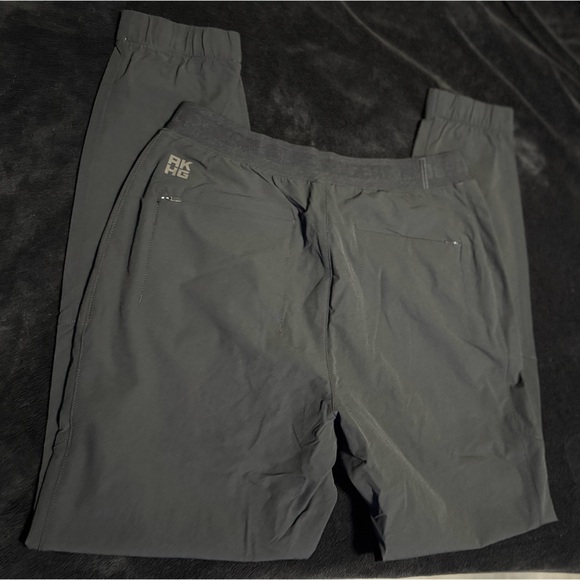 Women's AKHG Roadless Pull-On Joggers - Picture 2 of 4